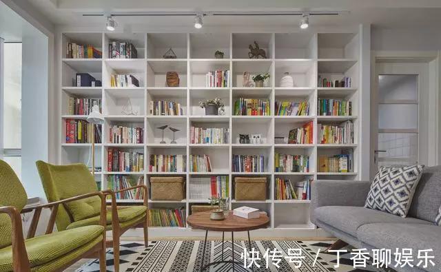 阳光房|武汉夫妇将客厅变身图书馆，连邻居家的小孩都忍不住往家里跑！！