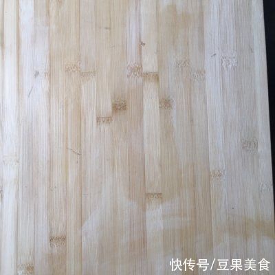  这道冰糖葫芦到底是谁发明的，我吃了半碗都不解谗