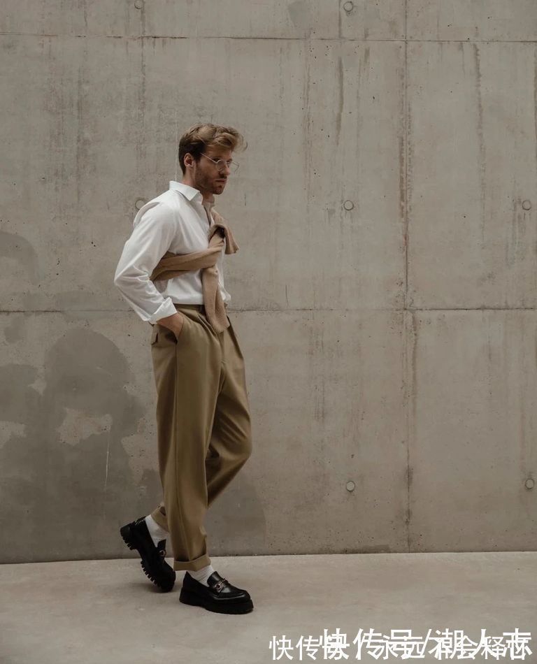 运动鞋 高质量男性如何选鞋?若是不想盲目跟风,劝你少穿AJ和Yeezy