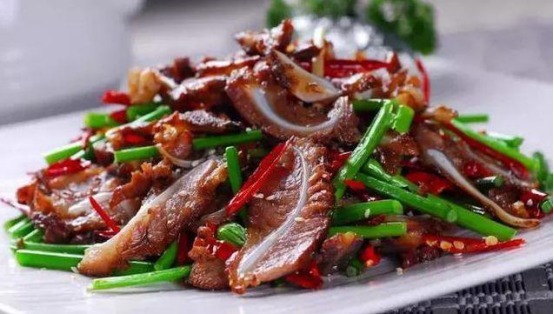 简简单单的几道菜，营养又美味很下饭，特别酥脆可口很爽口