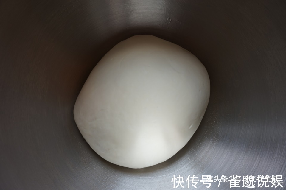 韭菜鸡蛋馅饼|家常美食推荐韭菜素馅饼，皮薄馅多，酥脆香甜