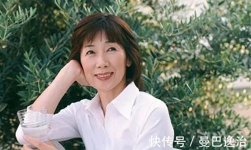 延缓衰老|“老得慢”的女人,大多有2个好习惯,若你也做到,或许人显年轻