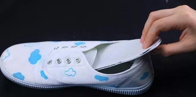 快递里的“气泡垫”别扔啦！放卫生间、厨房特实用，一年能省不少钱！