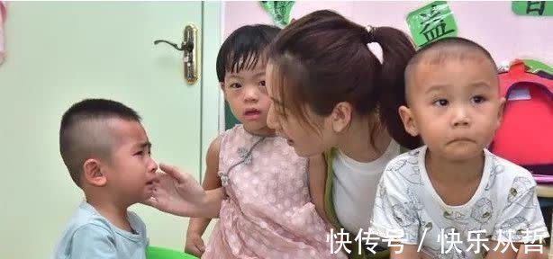 暴力|“新型暴力”在幼儿园悄然兴起,比打骂更严重,家长却被蒙在鼓里