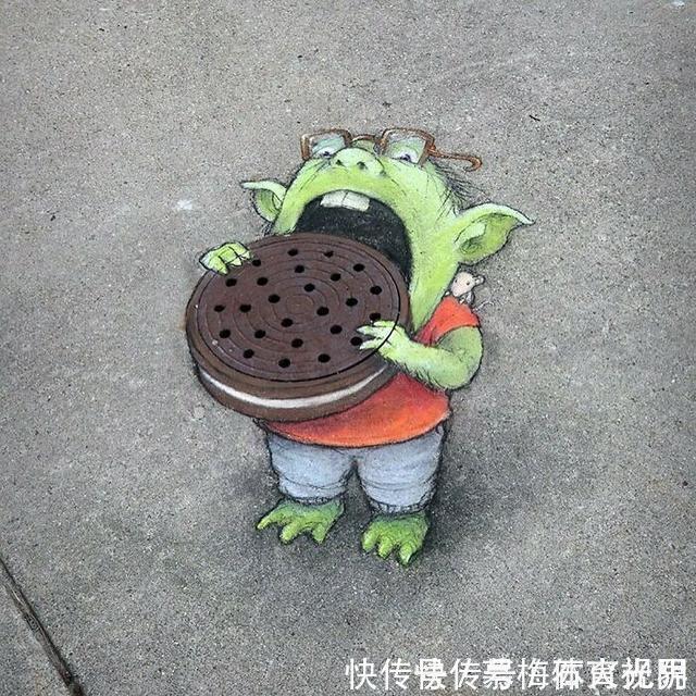 密歇根州!他用粉笔在街边“乱涂乱画”,吸引了百万粉丝,网友:能多来点吗