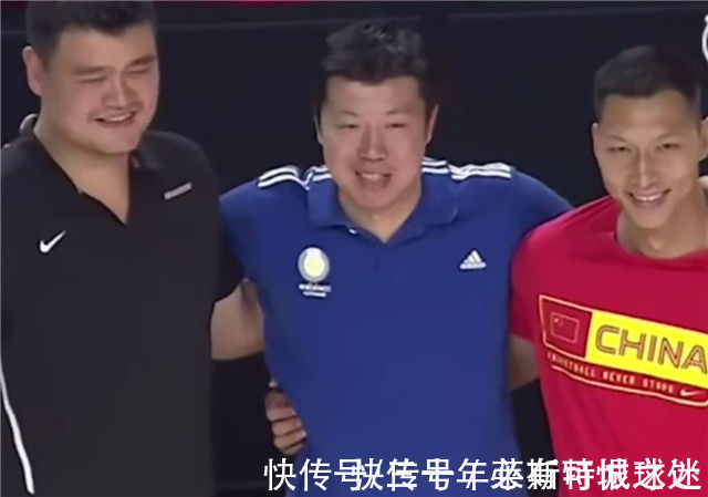 赵睿|易建联庆生太逗!赵睿想拿蛋糕偷袭,阿联转身:干嘛?黑睿就怂了