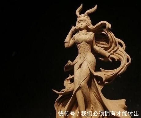 小舞|网友晒《斗罗》五年后小舞手办,比动画建模更抢眼 ,价格不便宜