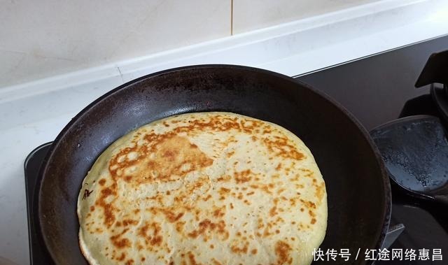 1碗面粉1个蛋,不蒸不烤真简单,又香又软,全家抢着吃