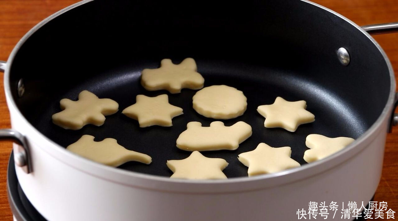 大人|揉面不加一滴水,教你奶香山药小饼的做法,大人小孩都爱吃