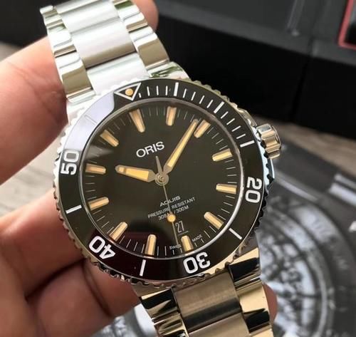 刚入表坑，新手适合哪些1到2万之间的日常腕表？