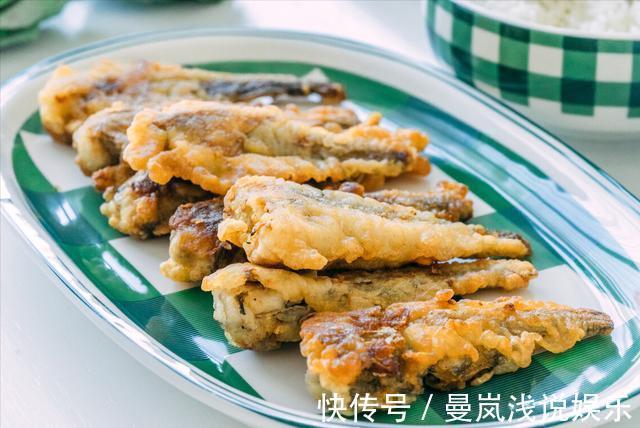 面粉|炸小黄鱼，别只会加面粉，多放这2样，出锅又酥又脆，凉了也不硬