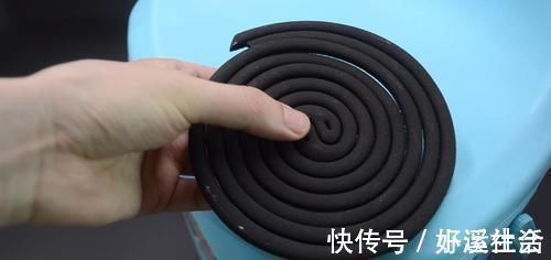 诀窍|蚊香别再用手一点点拆了,立马学会这诀窍,几秒钟让蚊香自动分离