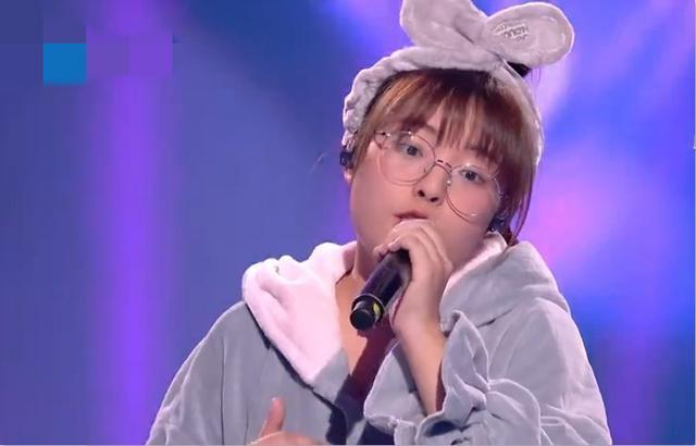 8季《好声音》冠军，只剩他俩有姓名，其余六人境遇凄凉