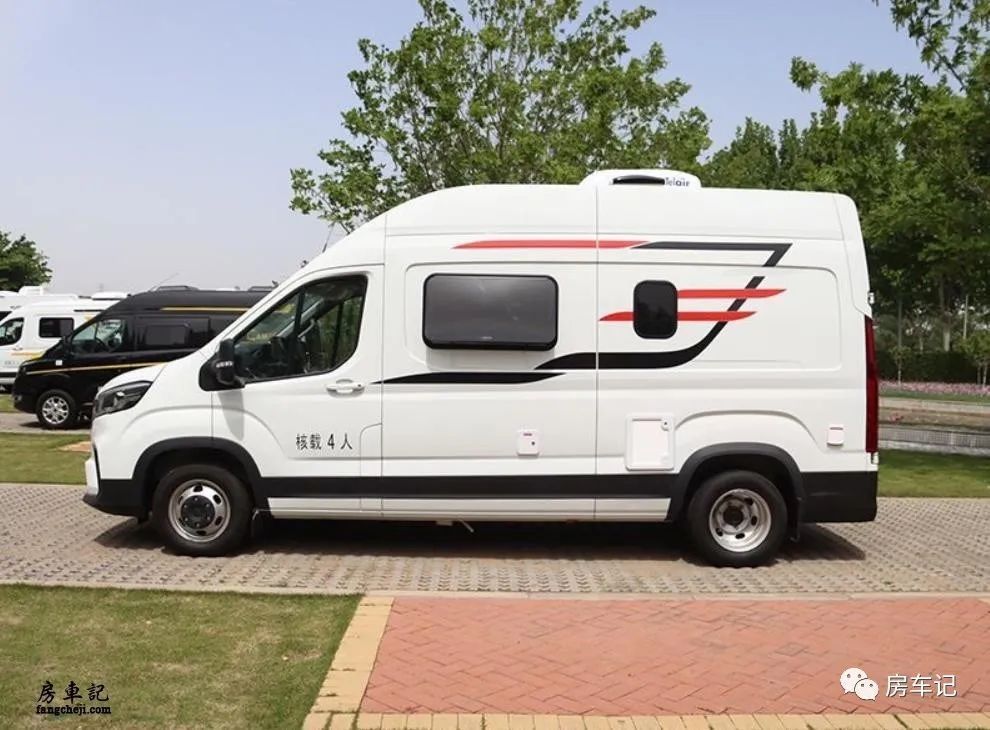 精装修房|移动的精装修房!认真且严肃,这样的宇通B311你喜欢吗?