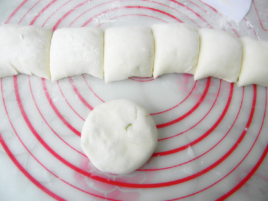 快手发面葱香饼，按照我这么做，菜都不用吃，太香啦