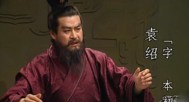 统一黄河以|在曹操扫灭中原群雄之时，实力强大的袁绍究竟在干什么？