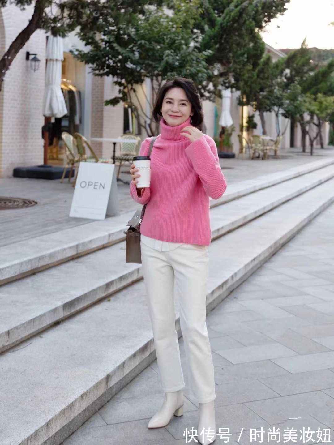 搭配 女人50岁后毛衣别瞎穿,遵从这4个小技巧,想不优雅减龄都难