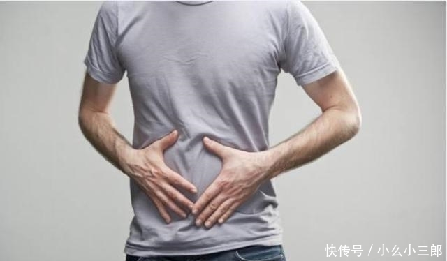 他因便秘离世,身体状况令众人震惊,并成为博