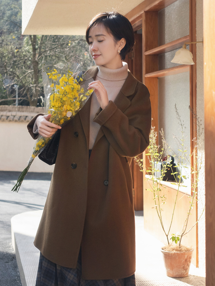 半身裙 大衣配半身裙才是新年标配,温柔优雅又得体,轻松穿出气质美