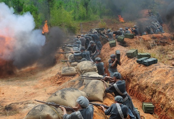 部下|敌人大举进攻,他却忙着给部下升官,每人升两级,结果歼敌3万多