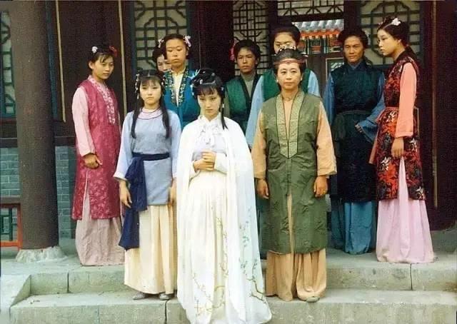 林黛玉&林黛玉初进贾府“步步留心”,体现在哪里?用五个场景告诉你