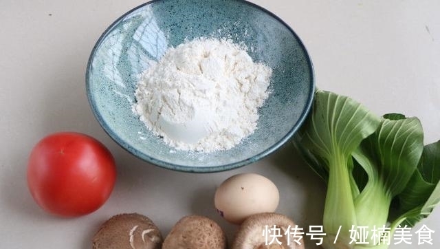 早餐|天冷早餐喝碗疙瘩汤最舒服,营养全面简单易做,驱寒又暖胃