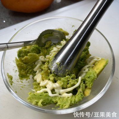 牛油果|牛油果蛋塔开放日不入味？学我这样做，鲜香可口