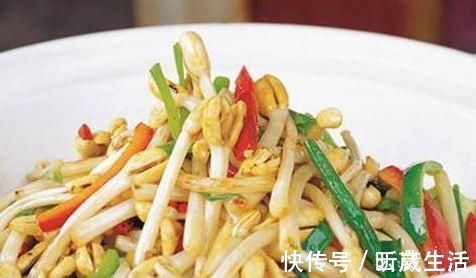 食物|女性不想被叫黄脸婆，常吃以下食物，排出毒素，细腻皮肤气色好