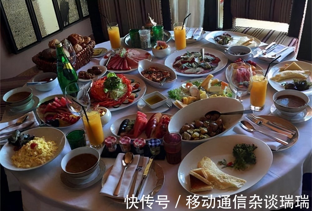 球场|34岁梅西36岁C罗还在绝代双骄!饮食大于天 健康管理不可少