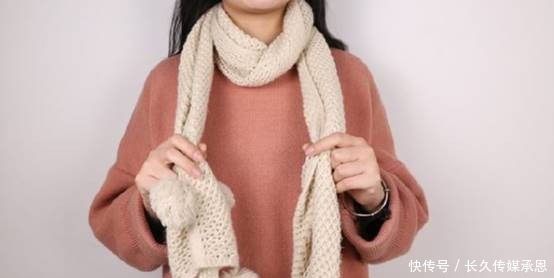 时尚|最适合“手残党”学习的围巾系法,最多只需3步,时尚还超显气质