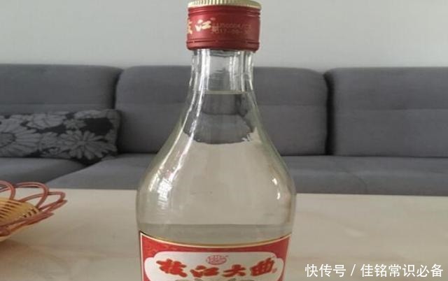 包装|这5款怪酒,因包装太丑而无人问津,口感却比茅五剑好,纯粮食酒
