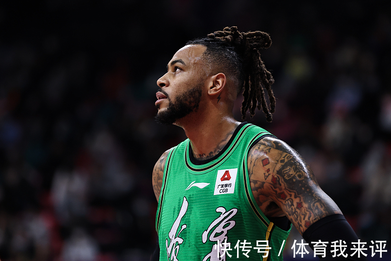 辽宁男篮|8分8助!赵继伟化身后场大闸,成功助力杨鸣,激活辽宁最强五人组