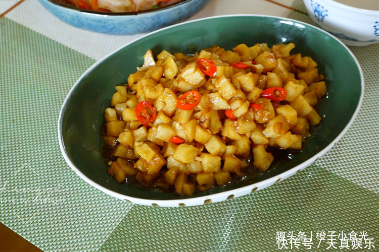 母子俩的1天3顿饭,在朋友圈火了,吃好吃饱不浪费,网友很优秀