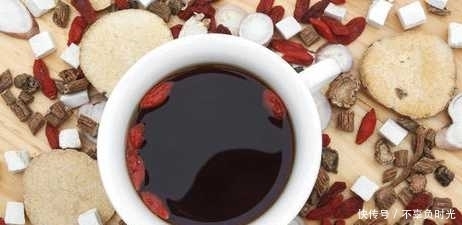 这3种中药很伤肝 一定要注意了