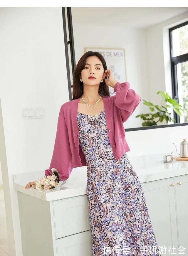 针织衫 中年女人的“早秋穿搭”来啦!这3条裙子就可以让你美一整个秋天!