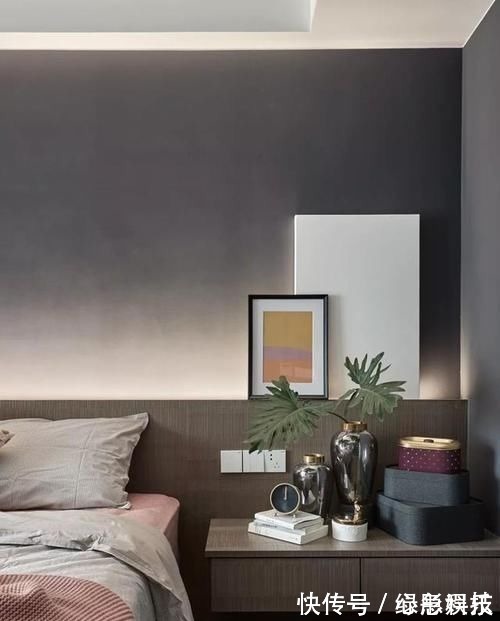 暖暖的味道|110㎡轻奢两居,高级灰+烟粉,个性独特的品质感让人惊艳!