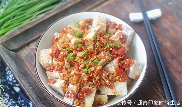 女人必吃这“碱性食物”，清肠排便，嘴巴不臭，头发也乌黑亮丽！