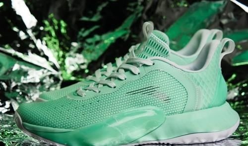 实战 罕见没有被贩子炒上天的国产实战!为何它200多就能入手?