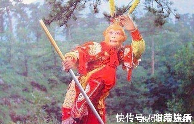 如意金箍棒$孙悟空看走眼,龙宫中他选择金箍棒,却错过了件更强的武器