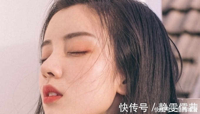 淡妆|女生脸上呈现这4处“异样”,说明不适合浓妆,是天然的美人胚!