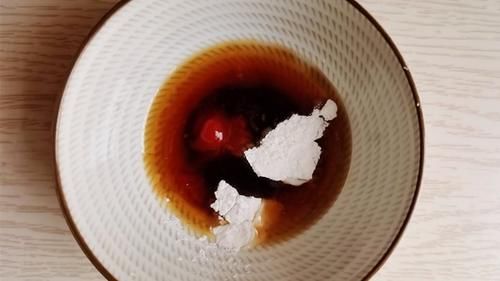 天热多吃西葫芦,比西瓜还解暑,教你一个做法,爽脆可口又下饭