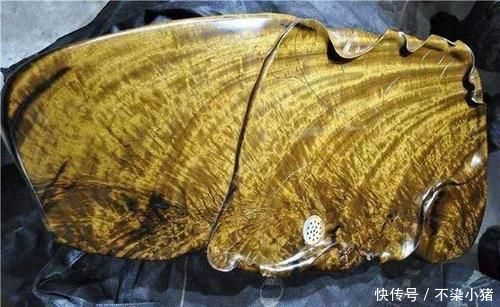 发现|小伙家中翻出百年未裂旧菜板,经专家鉴定后你“发大财”了