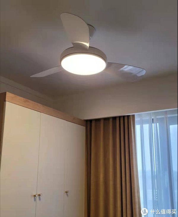 吊扇|媳妇坚持装吊扇灯,花2600元买了4个,还说:家要的就是舒适