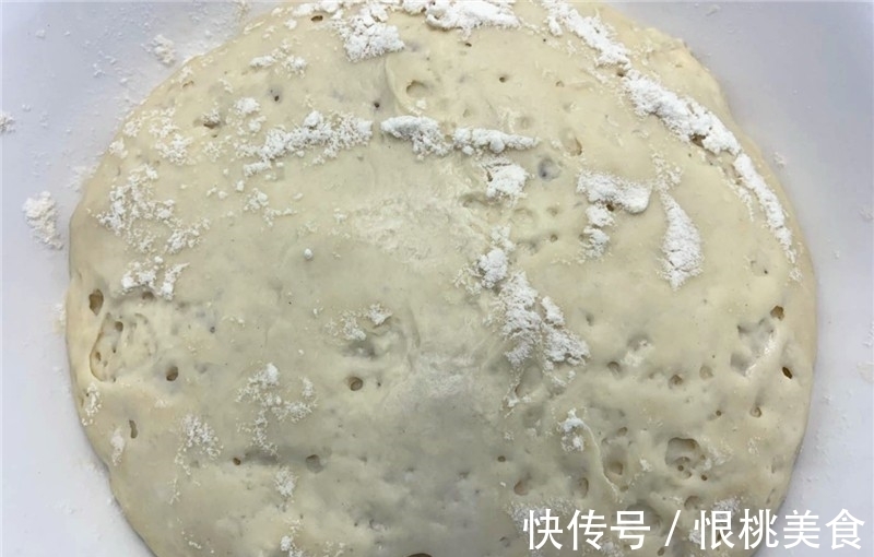 泡打粉|发面时，别用酵母和泡打粉了！用它发酵，6分钟发满盆，面还更香