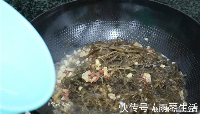 粉条|这道菜可以代替主食,香滑筋道灵活搭配,家人隔三差五就喊馋
