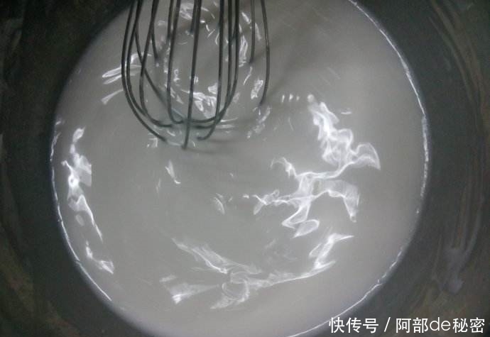 长了白发不用急这几种食物每天吃一点,还你一头黑发不是梦