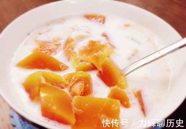 产后乳腺炎|哺乳期要少吃3种食物，吃一次奶水少200毫升，别无知害了宝宝