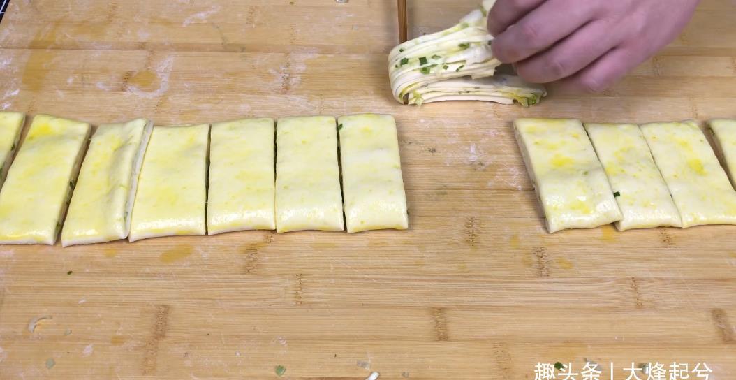 花卷的做法大全之一,教您最简单的方式,照样蓬松暄软层次分明