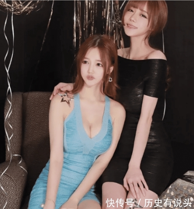 美女|抖音“最美姐妹花”，紧身穿搭秀顶级身材，网友：选左边