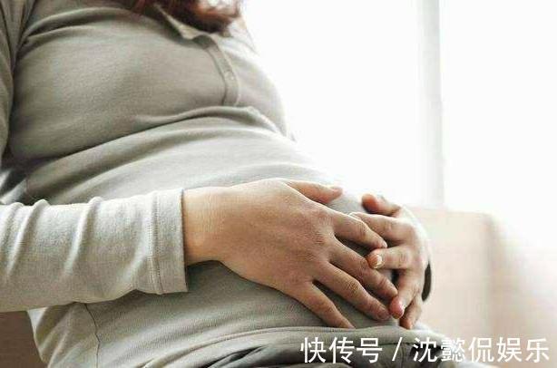 什么时候|孕妇什么时候“显怀”比较正常孕期过早显怀，可能和这4点有关